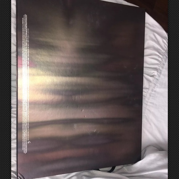 UD Vault Volume 3 Box - Picture 2 of 3